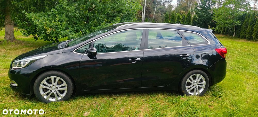 Kia Ceed 1.6 GDI DCT Platinum Edition - 6