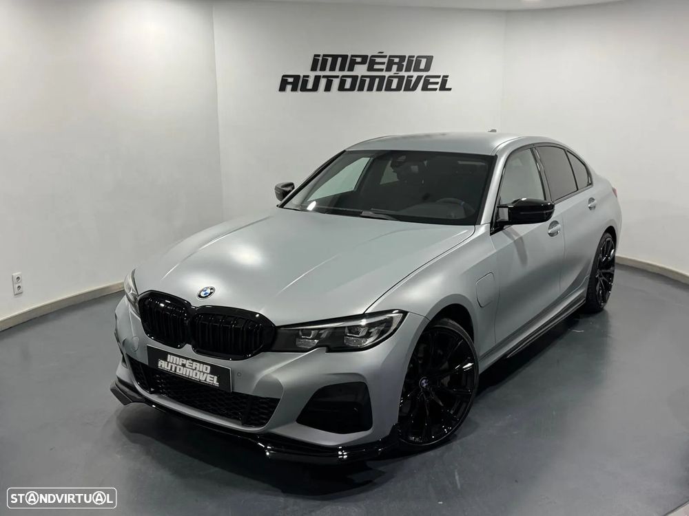 BMW 330 e Pack M Auto - 1