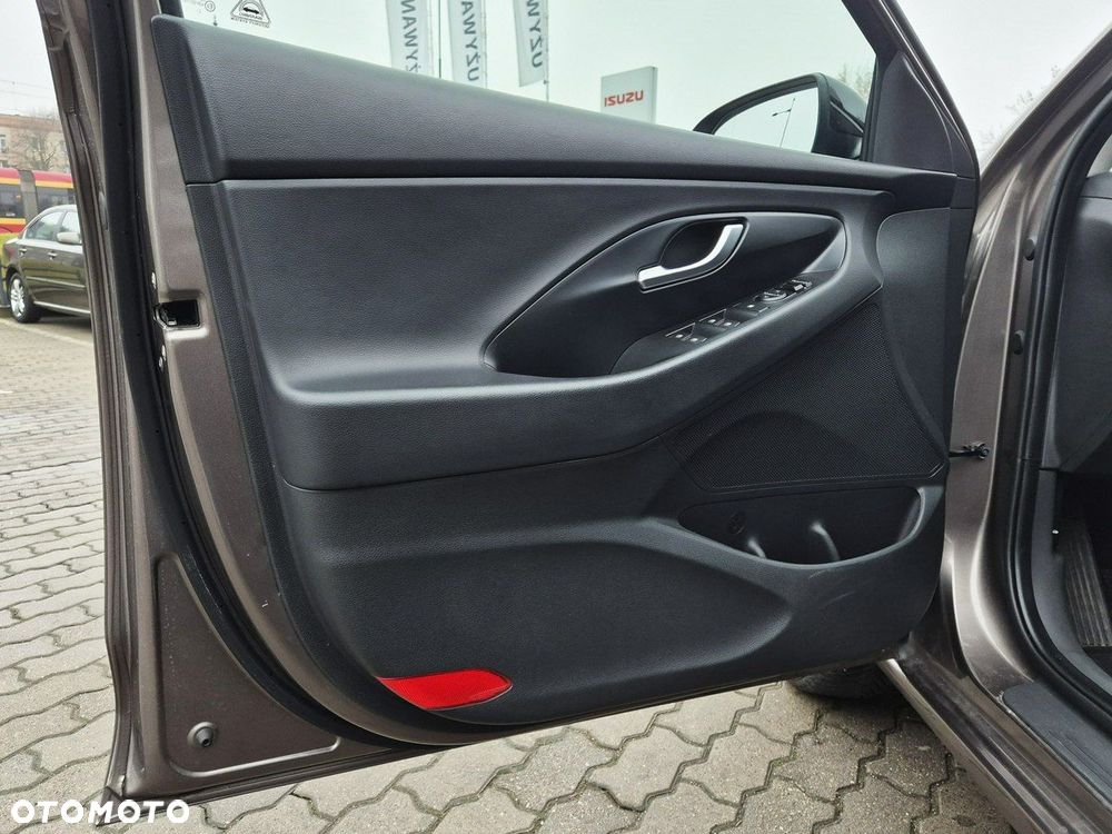 Hyundai i30 1.5 T-GDI 48V Smart - 12