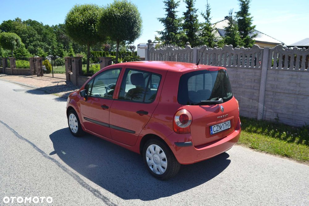 Renault Modus - 1