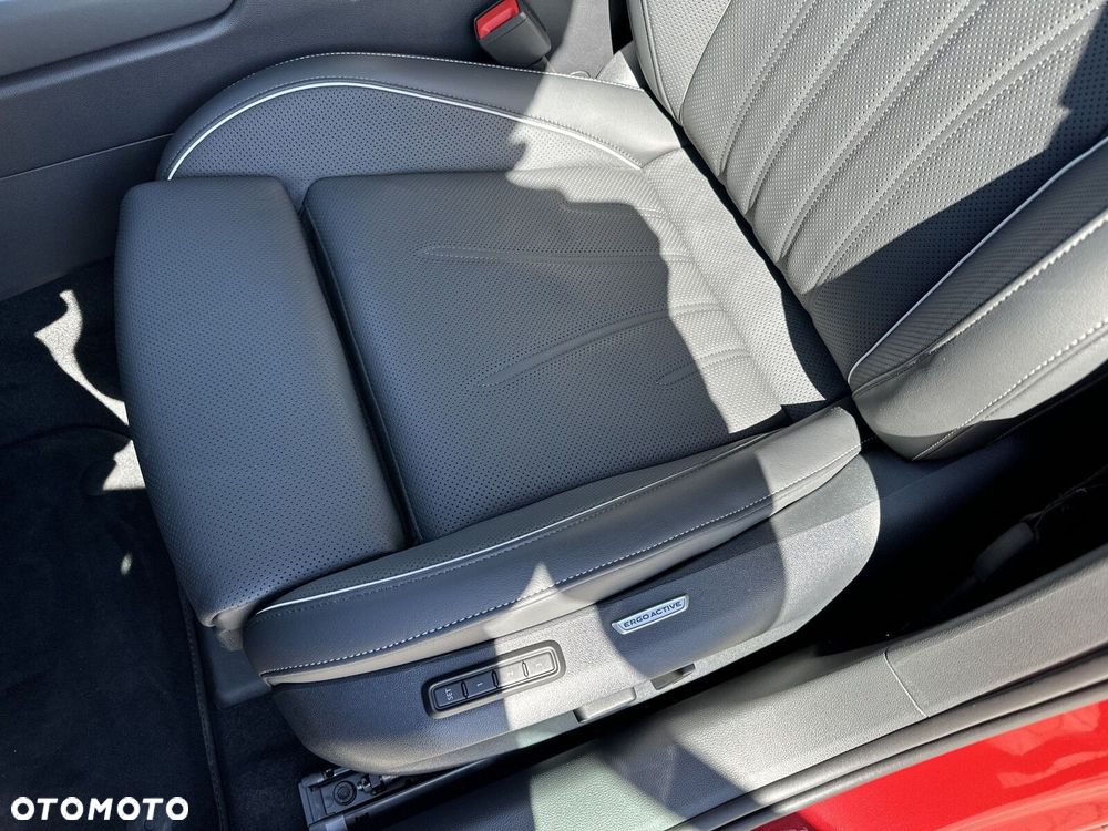 Volkswagen Passat - 13