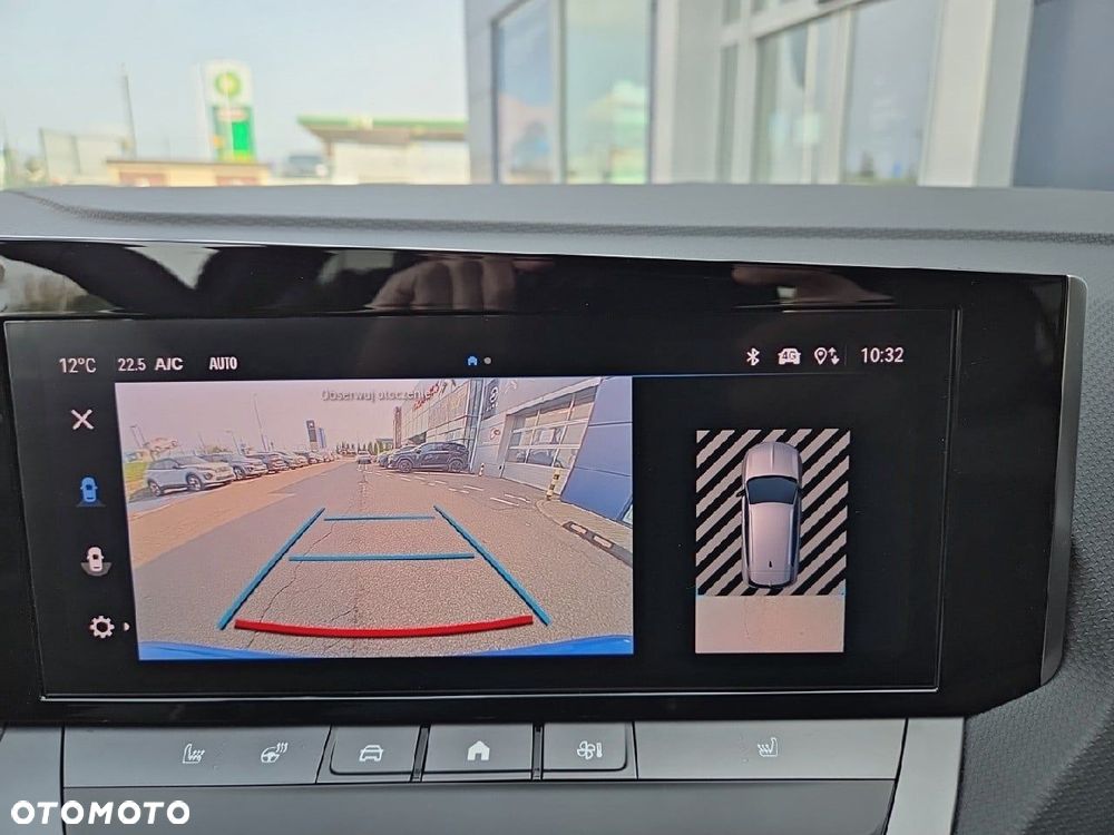 Opel Astra 1.2 T Business Edition S&S - 19