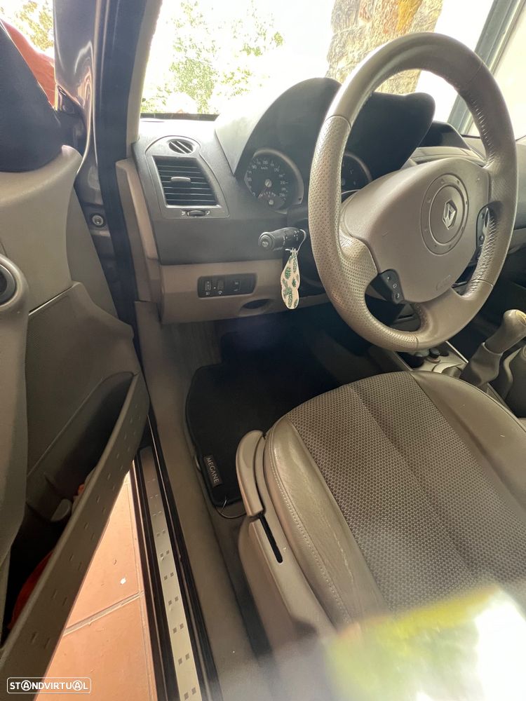 Renault Mégane 1.4 Confort Authentique - 13