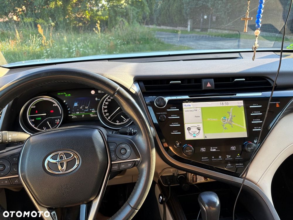 Toyota Camry 2.5 Hybrid Executive CVT - 15