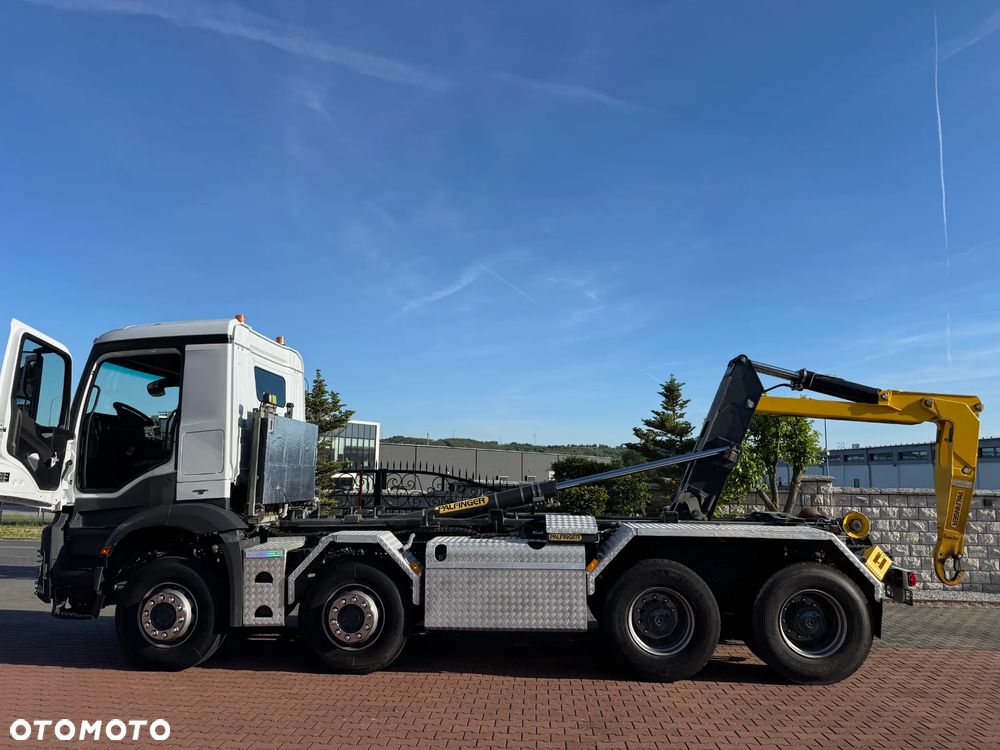Mercedes-Benz Arocs 3251 - 8