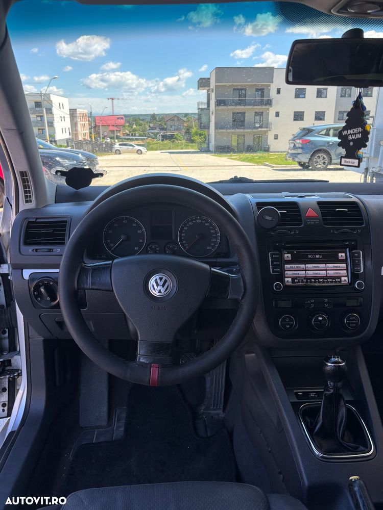 Volkswagen Golf - 12
