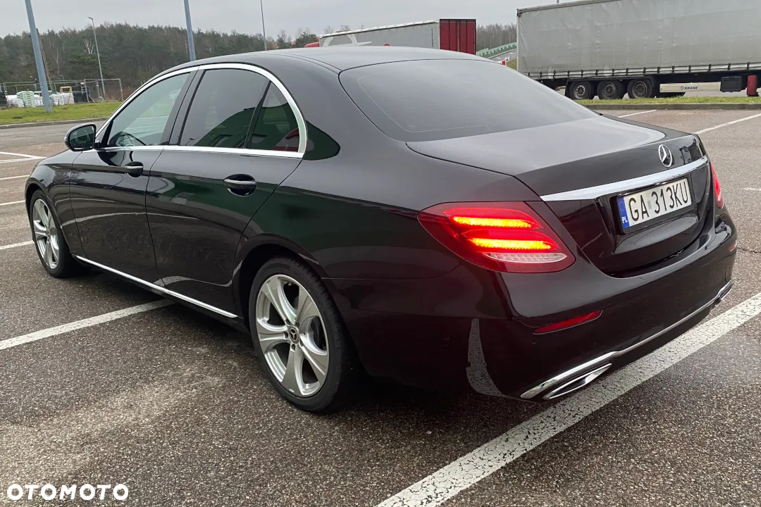 Mercedes-Benz Klasa E 220 d 9G-TRONIC - 5