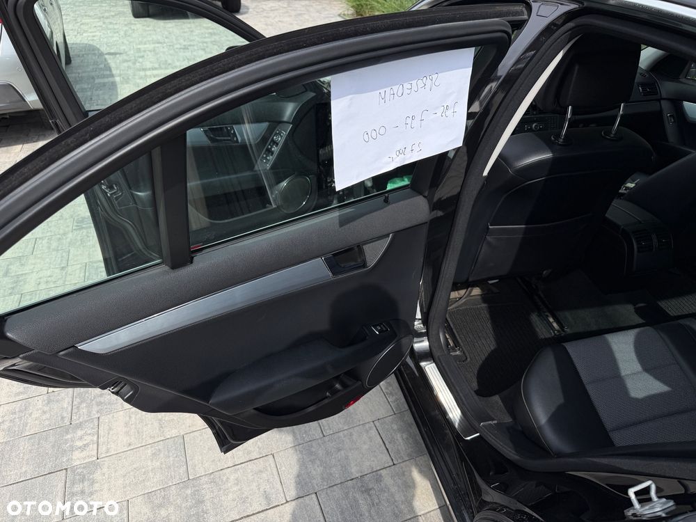 Mercedes-Benz Klasa C ver-200-7g--tronic-avantgarde-edition - 34