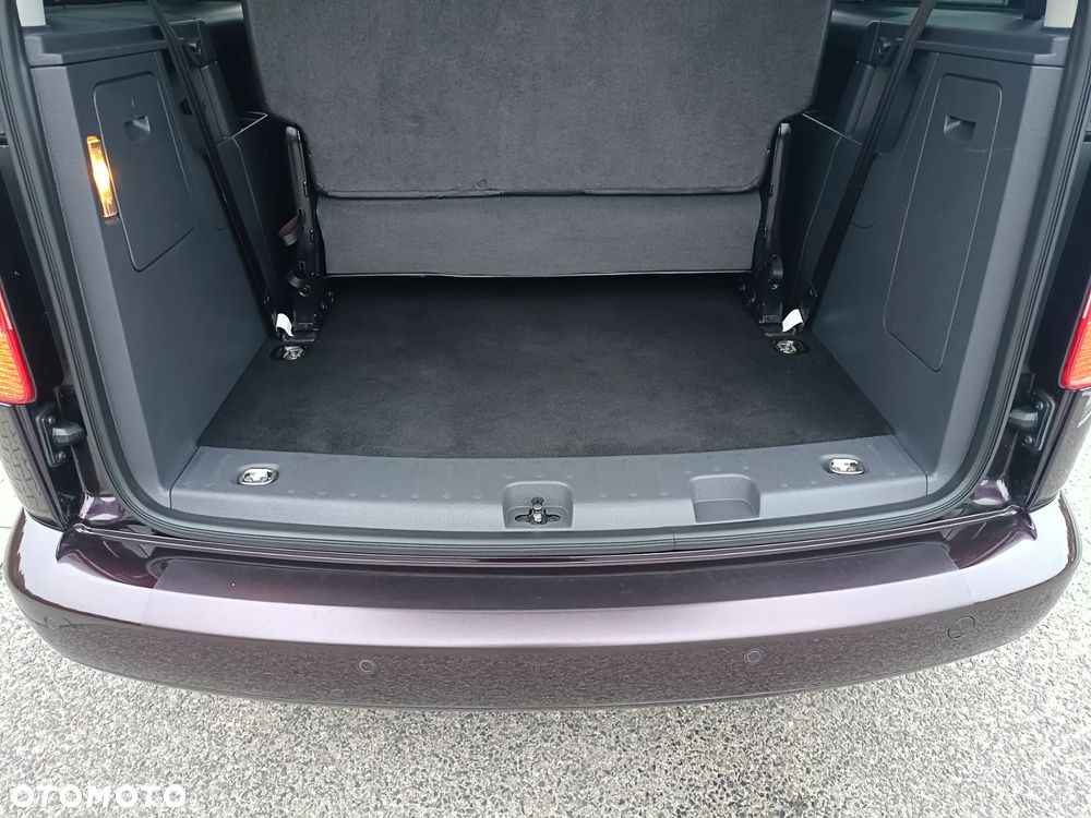 Volkswagen Caddy Maxi Highline DSG - 23