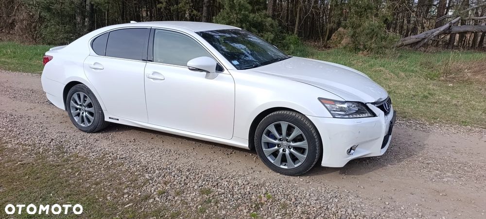 Lexus GS 300h - 9
