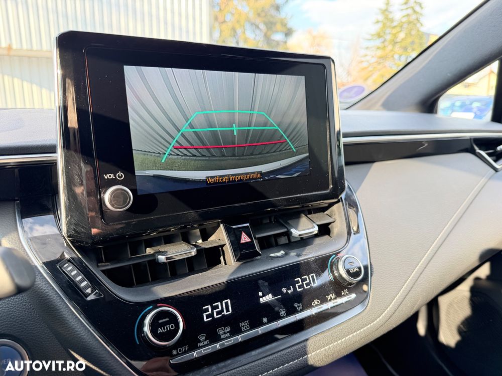 Toyota Corolla 1.8 HSD Dynamic - 15