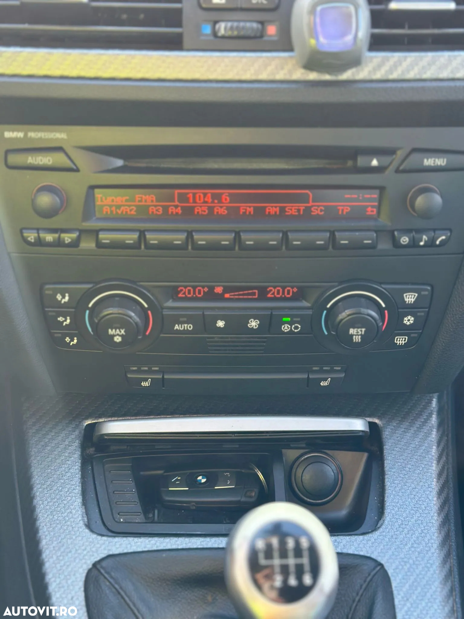BMW Seria 3 318d Touring - 8