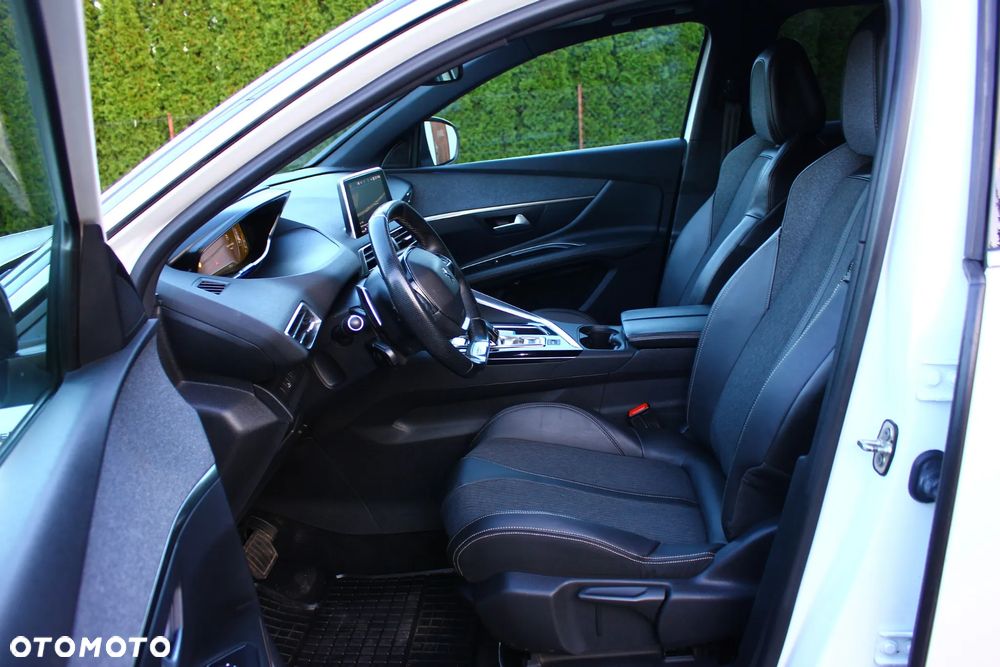 Peugeot 3008 1.5 BlueHDi GT Pack S&S EAT8 - 24