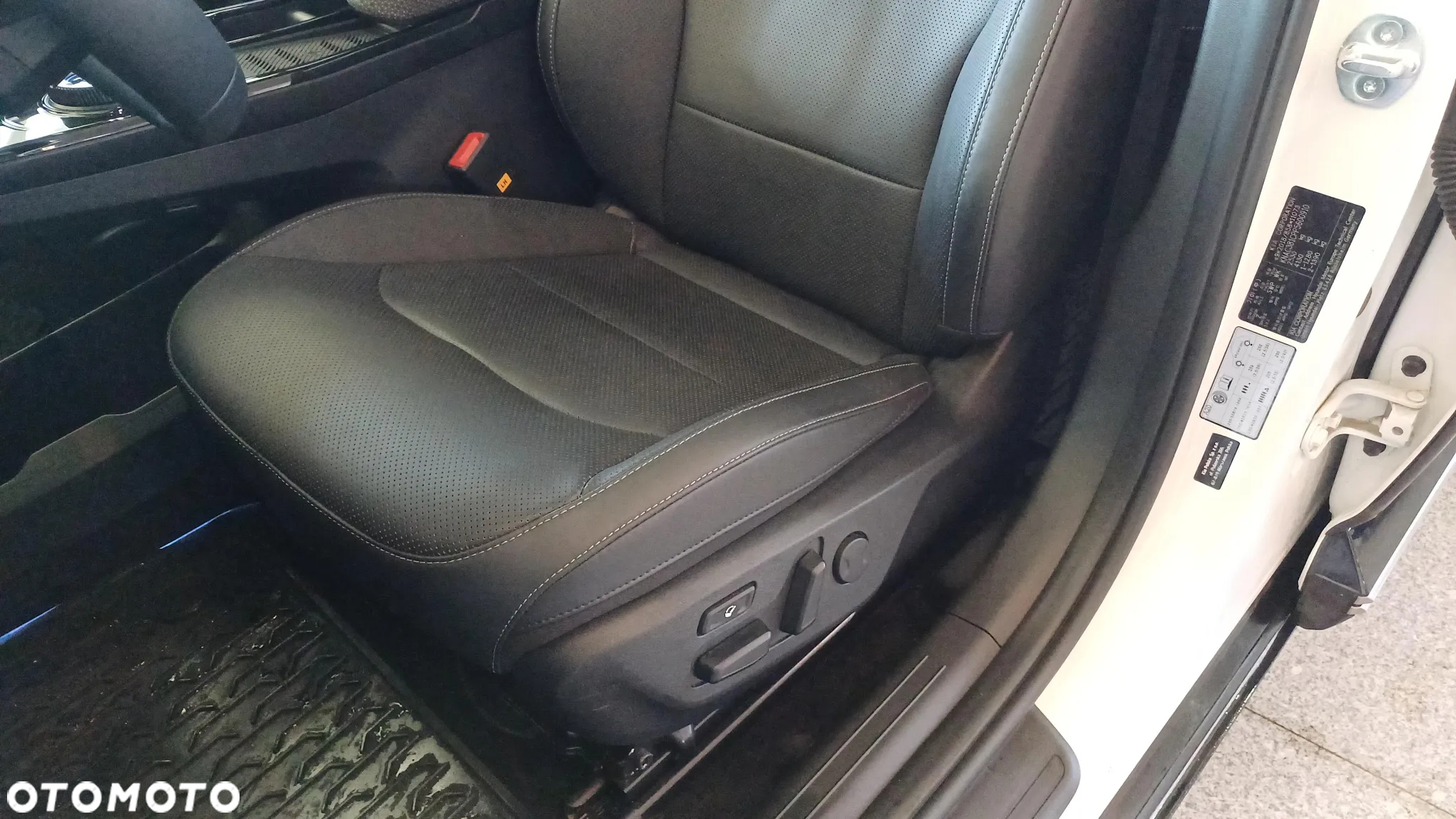 Kia EV6 77.4kWh Plus AWD - 17