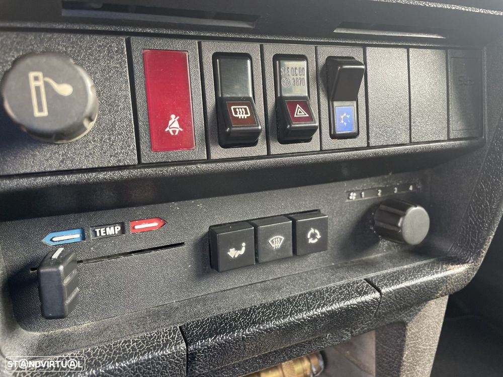 Volvo 240 GL - 12