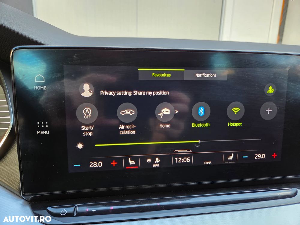 Skoda Octavia Combi 2.0 TDI Ambition - 26