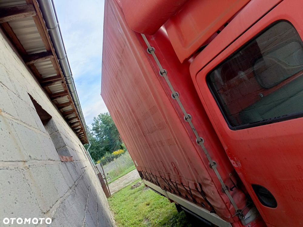 Renault Maxity Nissan Cabstar 2008r 2,5YD25 rama zarej w PL skrzynia ładunkowa plandeka 365x215x225 zderzak hak holowniczy koła drzwi stopień owiewka lusterko reflektor atrapa fotel kanapa zestaw do odpalenia wtryski pompa listwa wtryskowa osprzet silnika i inne - 4