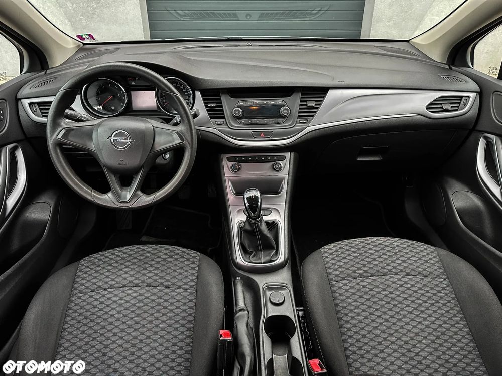 Opel Astra - 36