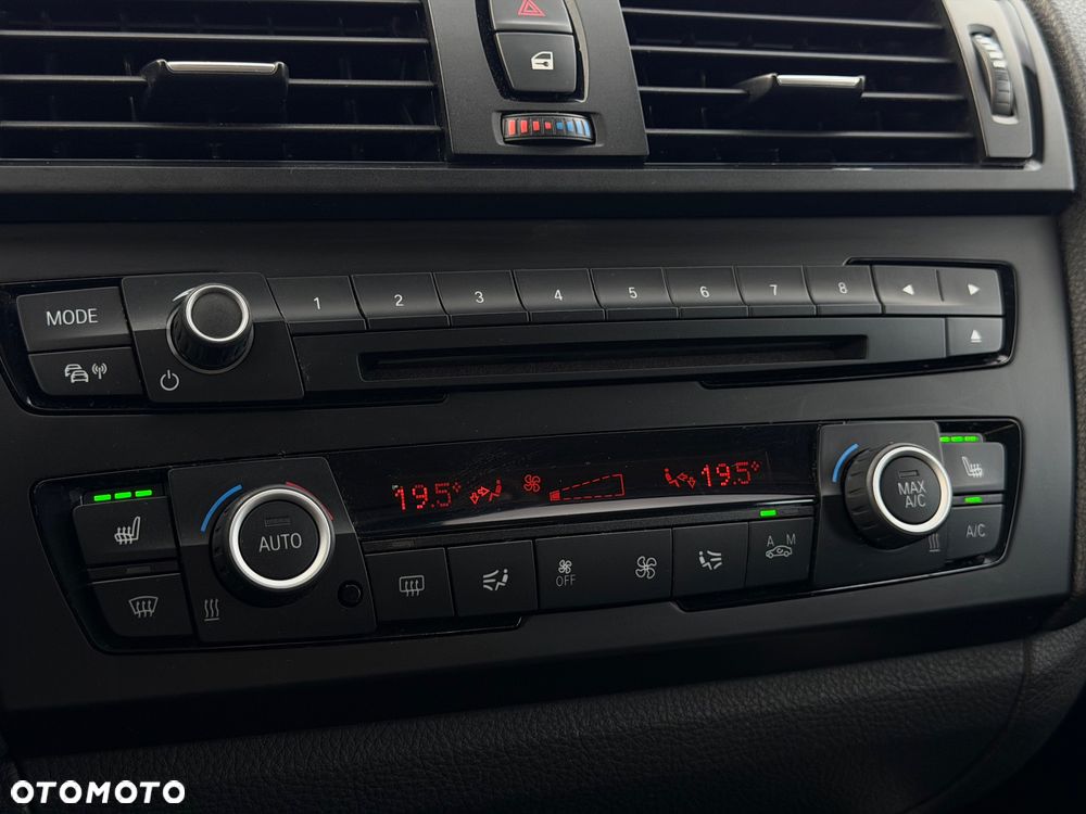 BMW Seria 1 118d - 22