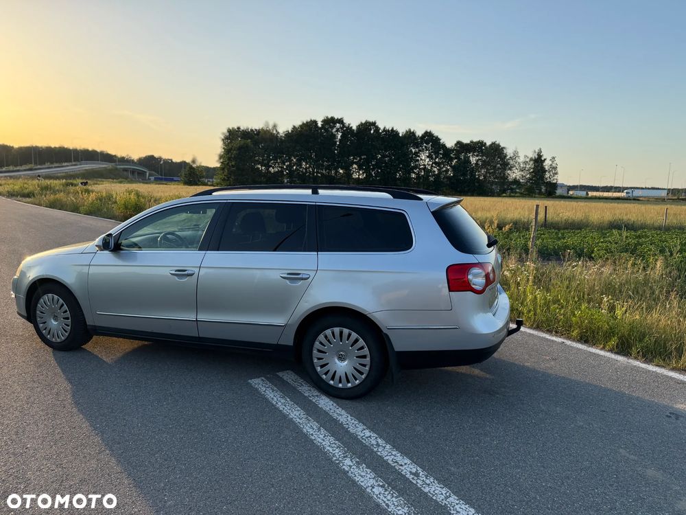 Volkswagen Passat 2.0 TDI Comfortline - 4