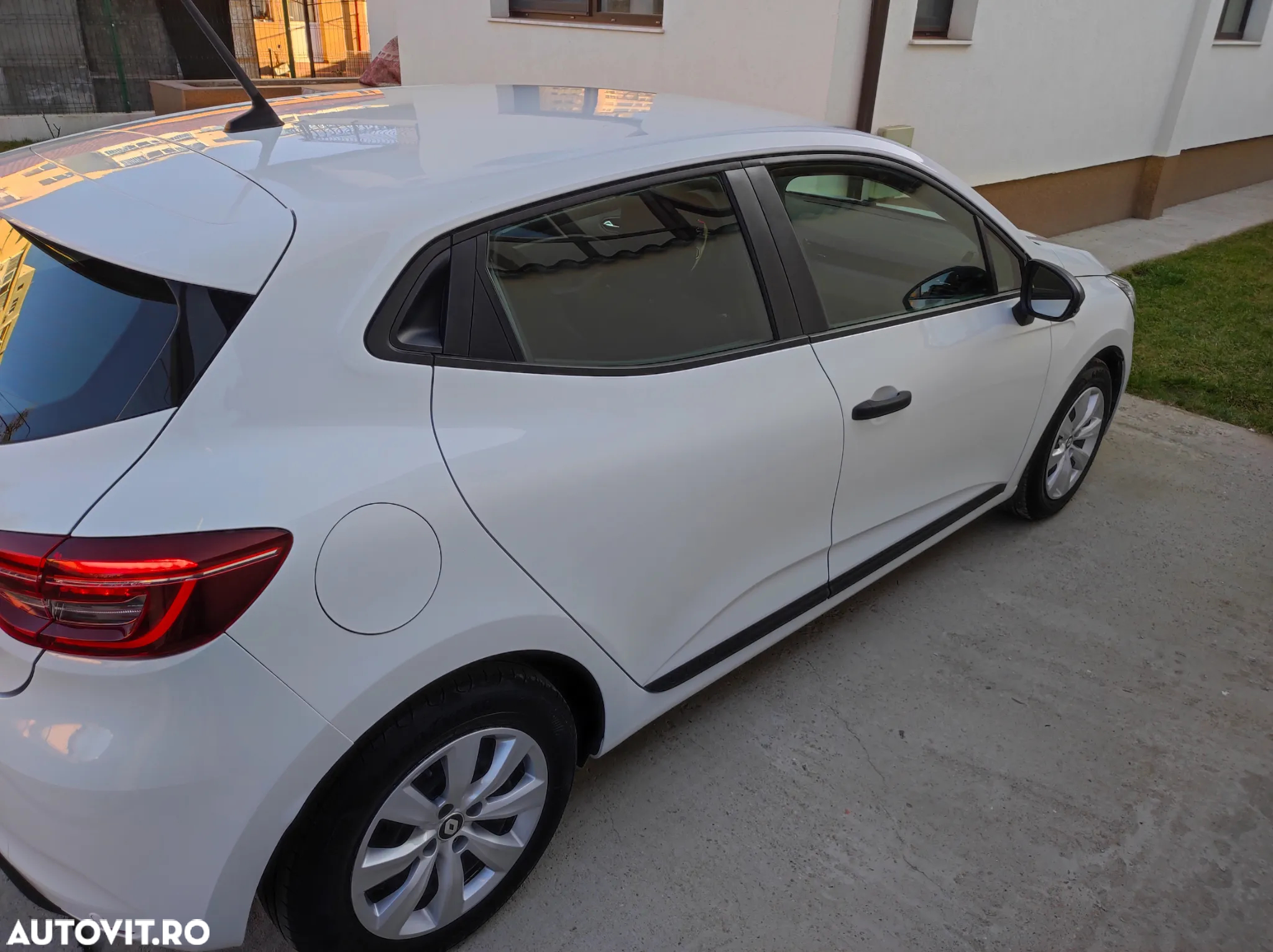 Renault Clio Energy dCi 90 Start & Stop Luxe - 10