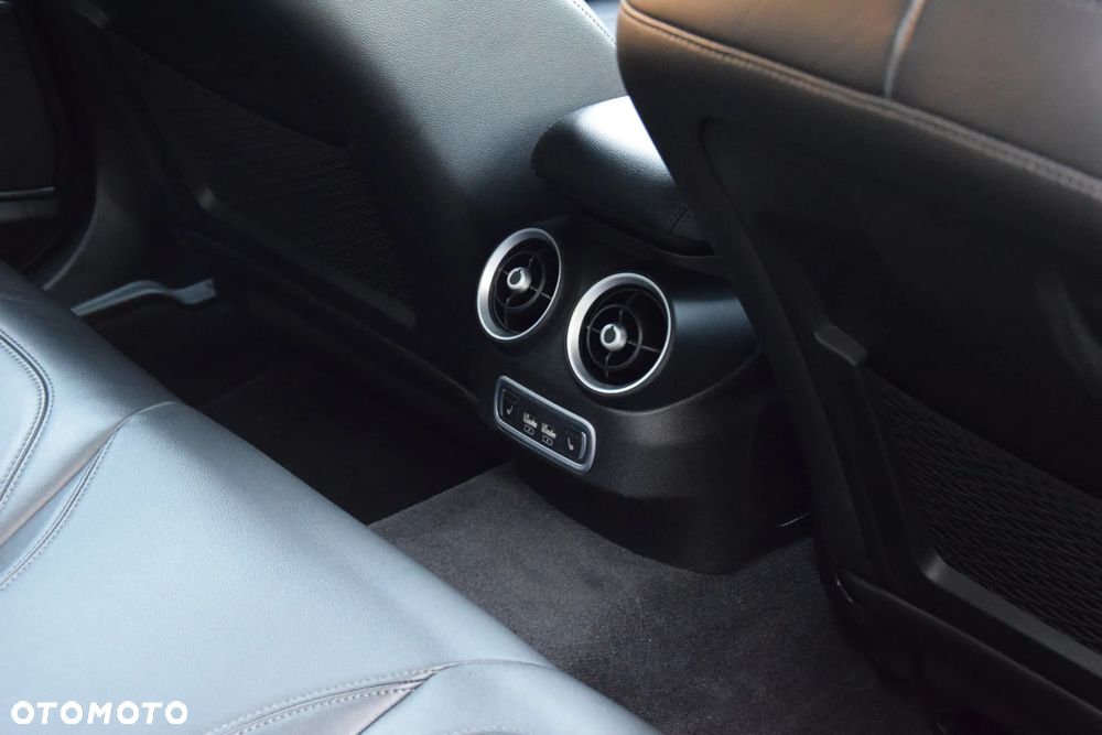 Alfa Romeo Giulia 2.0 Turbo 16V AT8 Veloce - 27