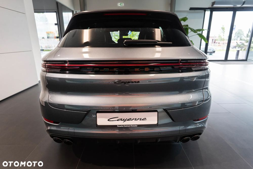 Porsche Cayenne E-Hybrid PHEV Black Edition - 8