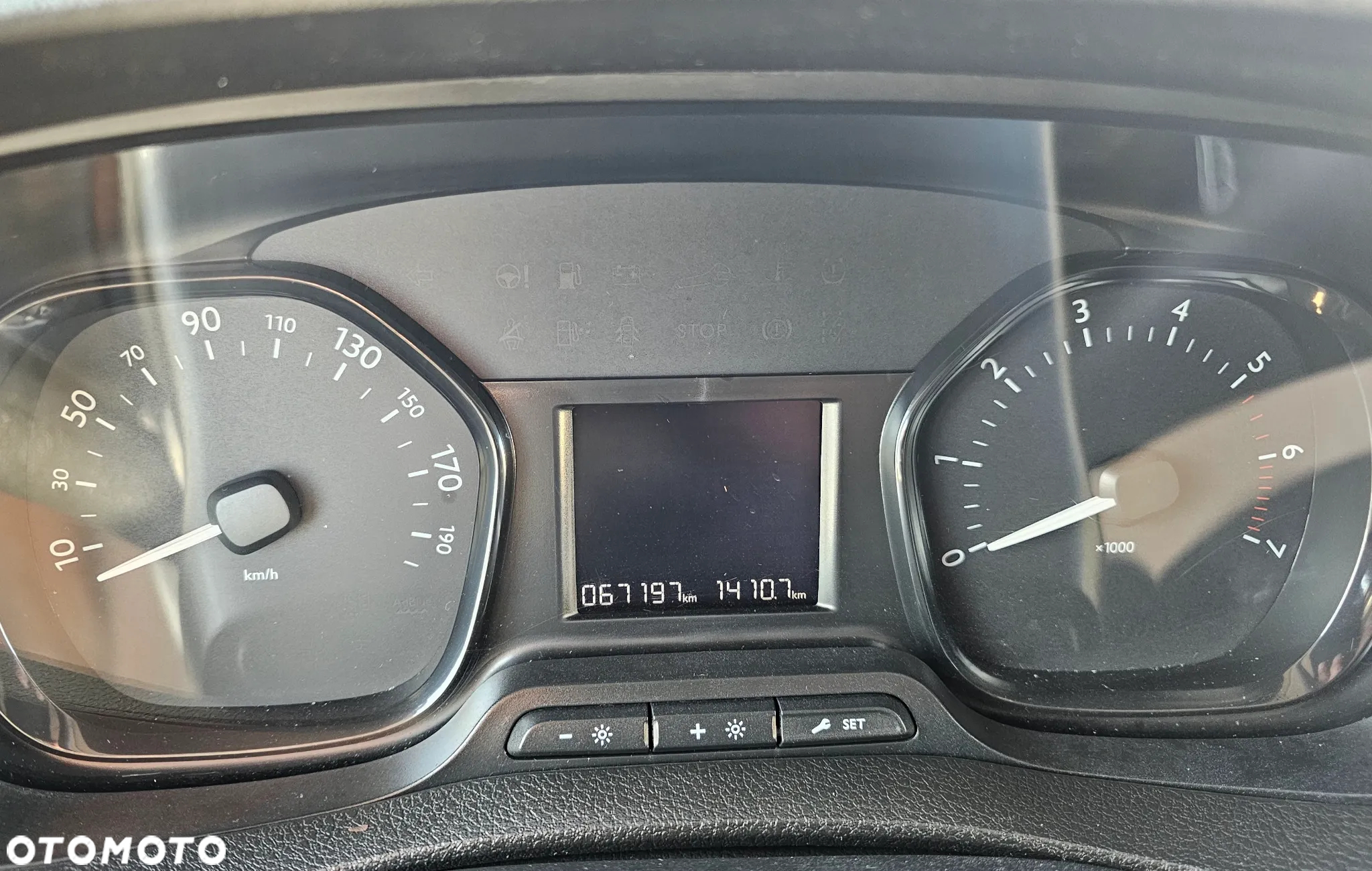 Peugeot EXPERT - 9