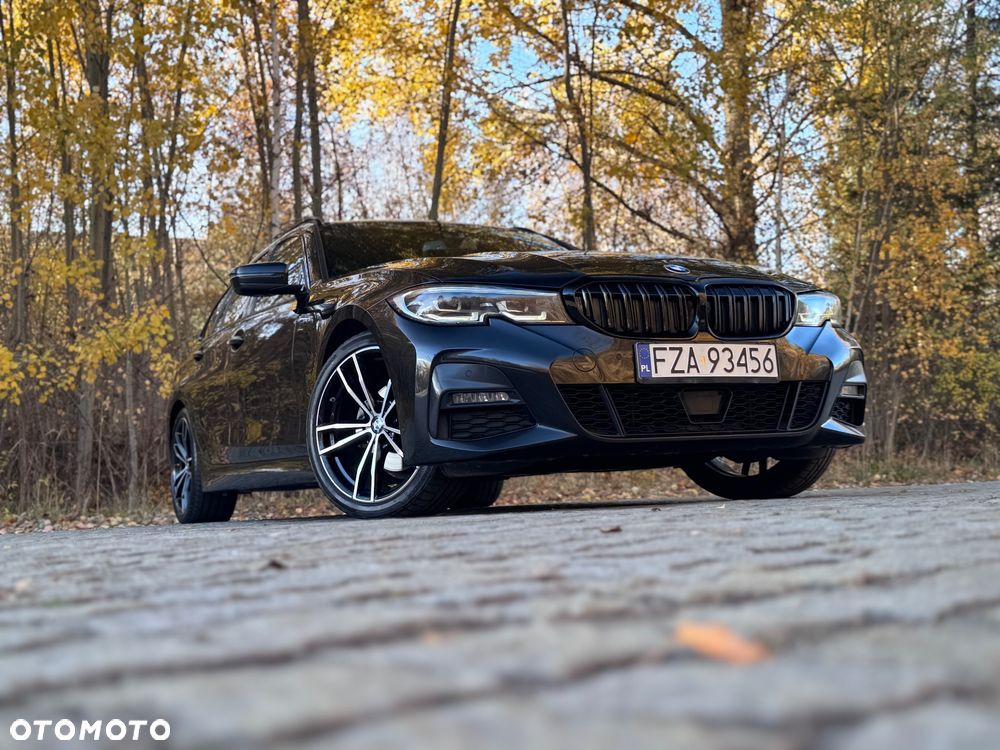 BMW Seria 3 320d Touring M Sport - 2