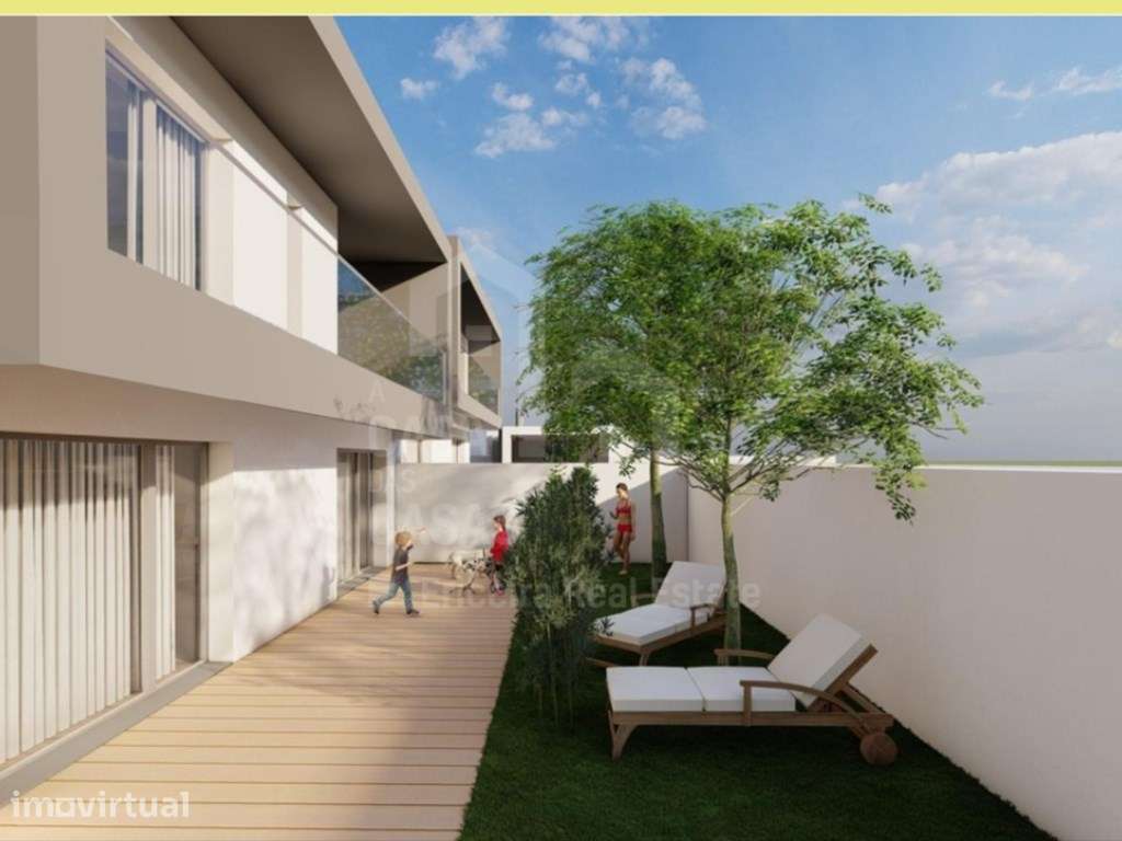 Vende Moradia T5 - Ericeira 23Km, A Casa das Casas - Grande imagem: 2/17