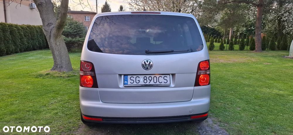 Volkswagen Touran 1.9 TDI DPF Conceptline - 2
