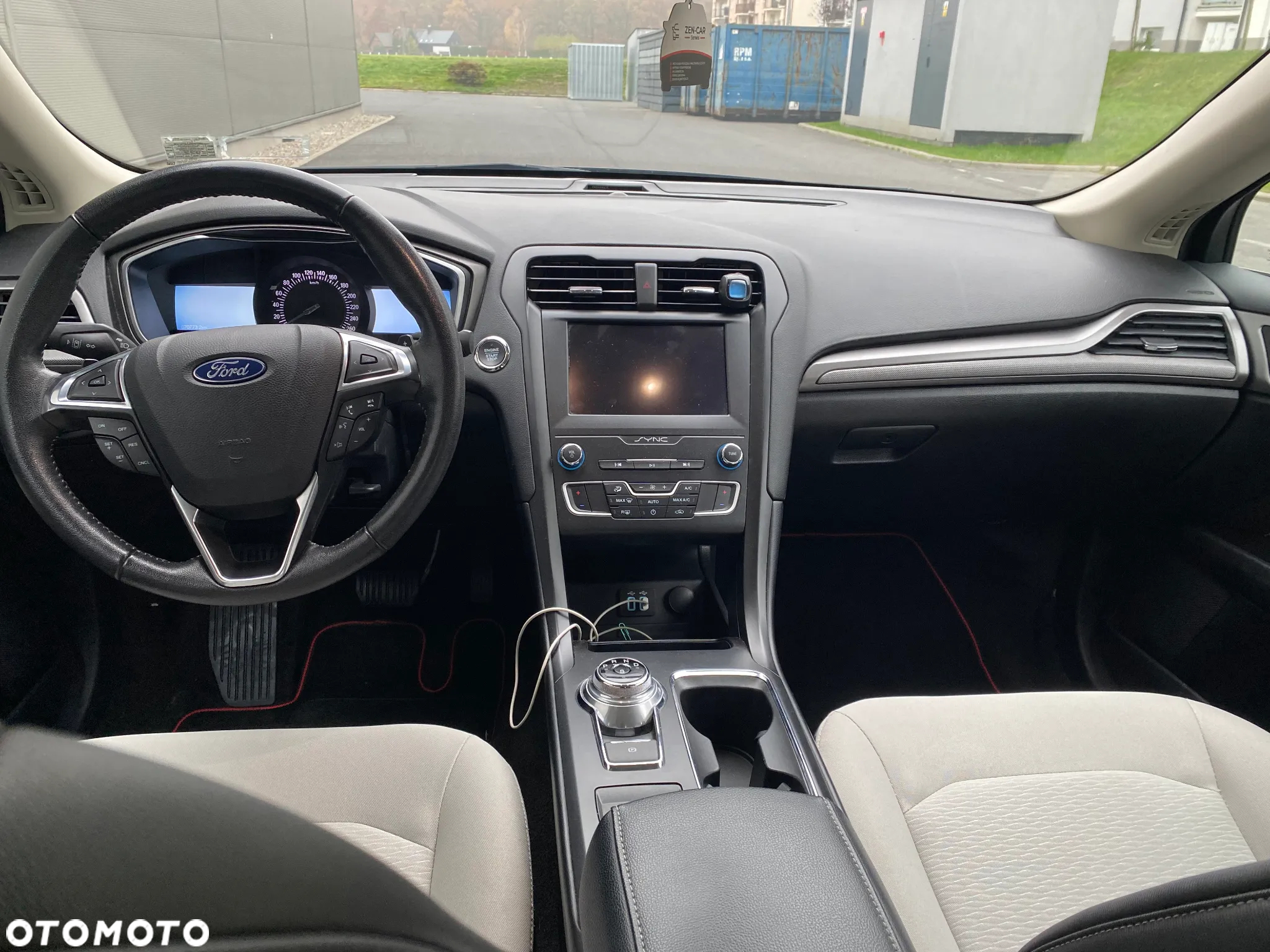 Ford Fusion - 23