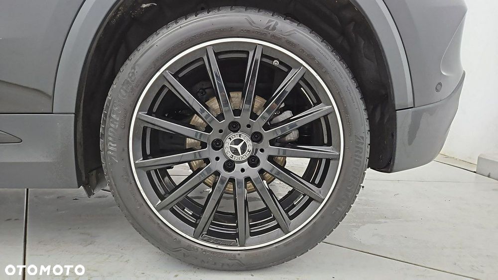 Mercedes-Benz GLA 200 d - 25