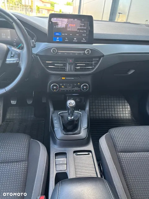 Ford Focus 1.5 EcoBlue Connected - 17
