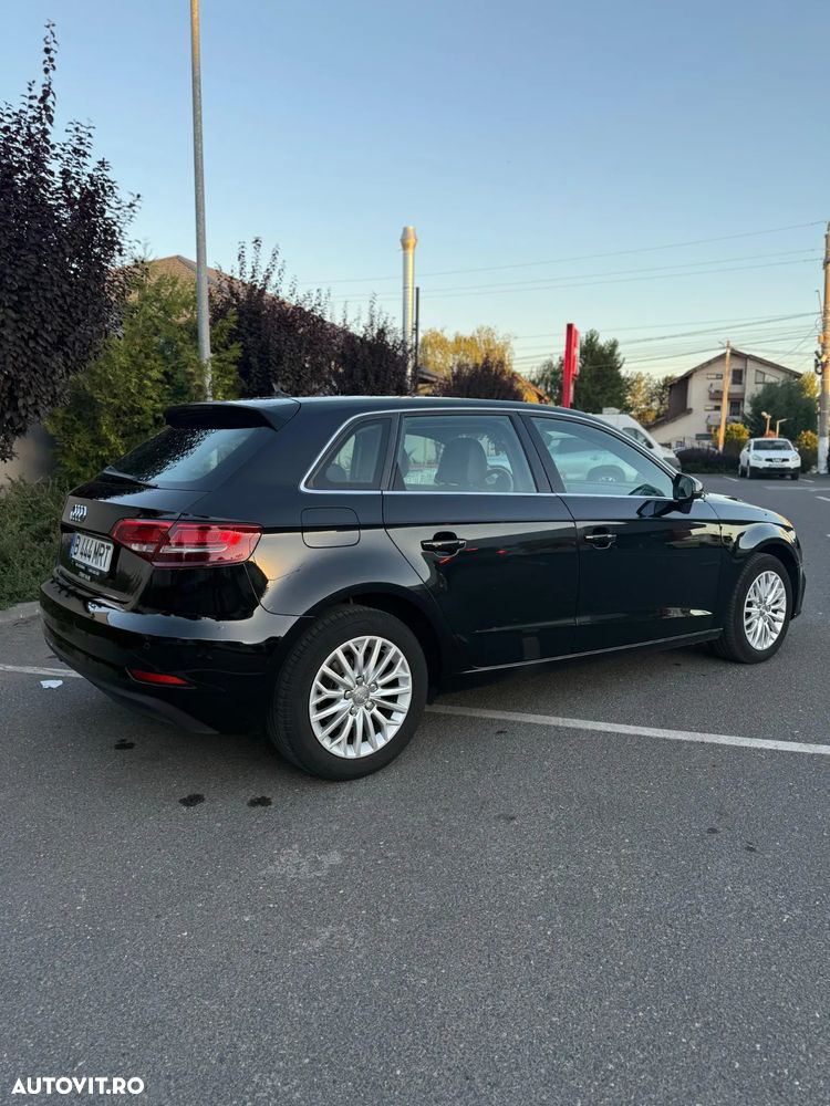 Audi A3 1.6 TDI S tronic - 4