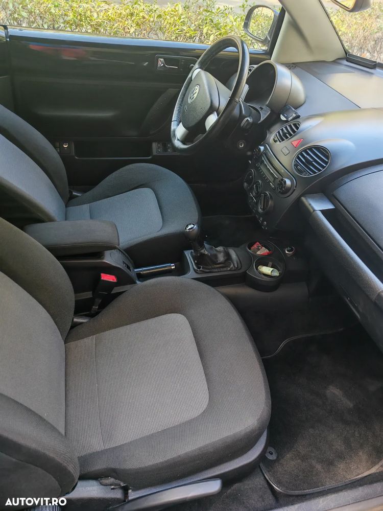 Volkswagen New Beetle Cabriolet 1.6 - 7