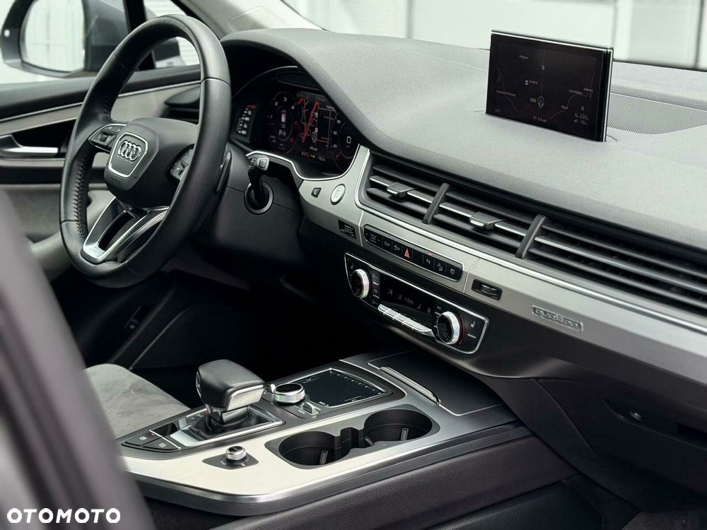 Audi Q7 50 TDI Quattro Tiptronic - 13