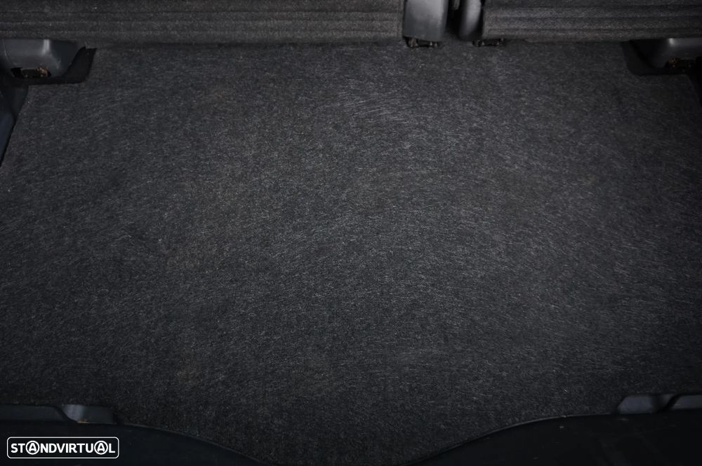 Toyota Urban Cruiser 1.4 D-4D High Pack - 16