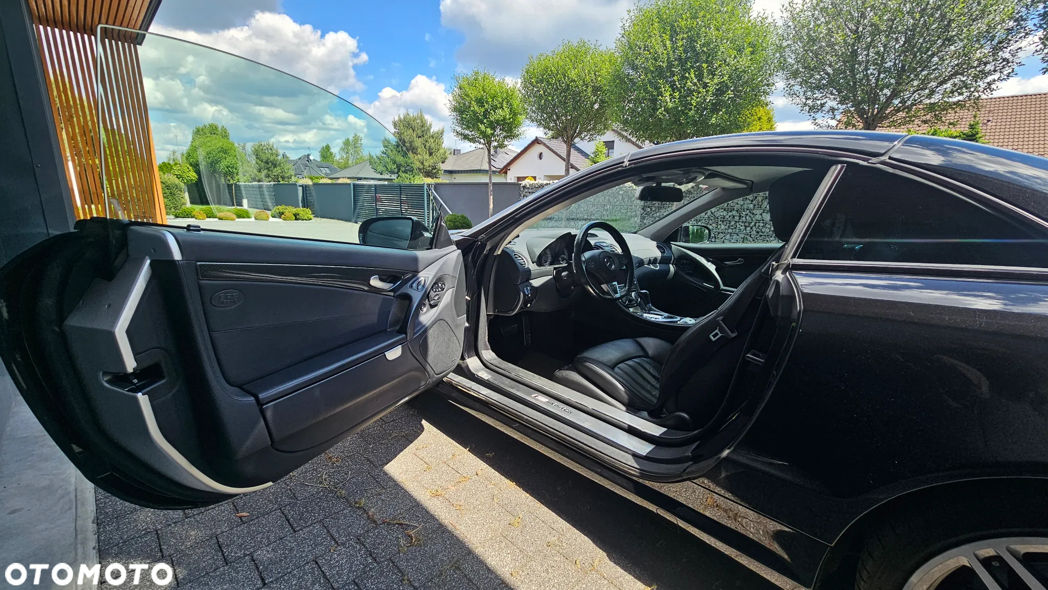 Mercedes-Benz SL 63 AMG - 12