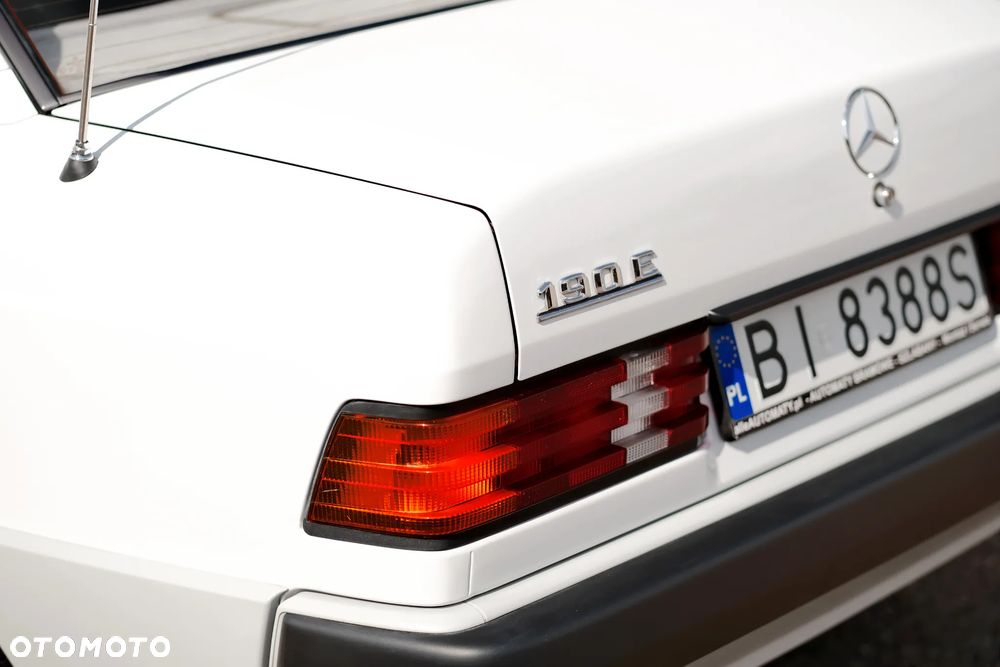 Mercedes-Benz W201 (190) - 13