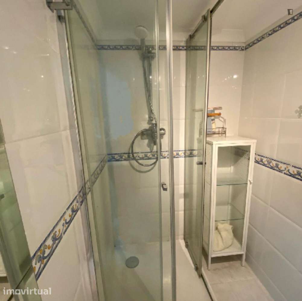 Apartamento com 1 quartos - localizado em Linda-a-Velha Lisbon - Grande imagem: 5/11