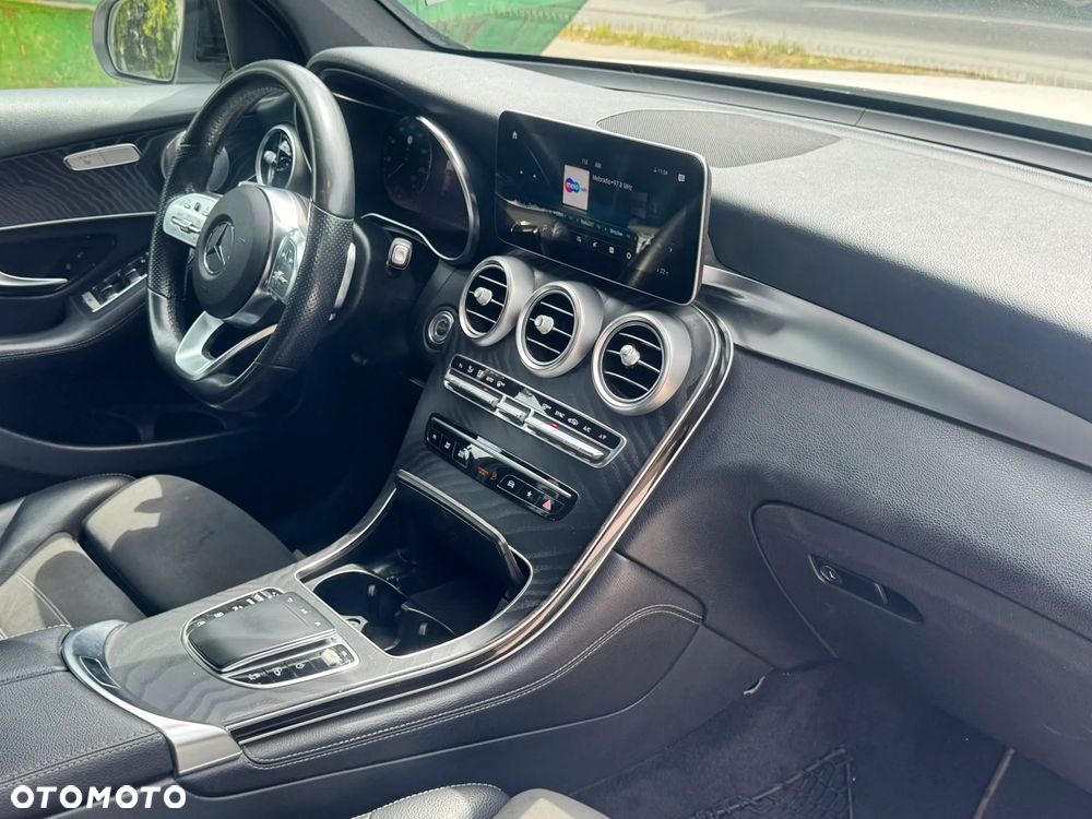 Mercedes-Benz GLC 220 d 4Matic 9G-TRONIC AMG Line - 21