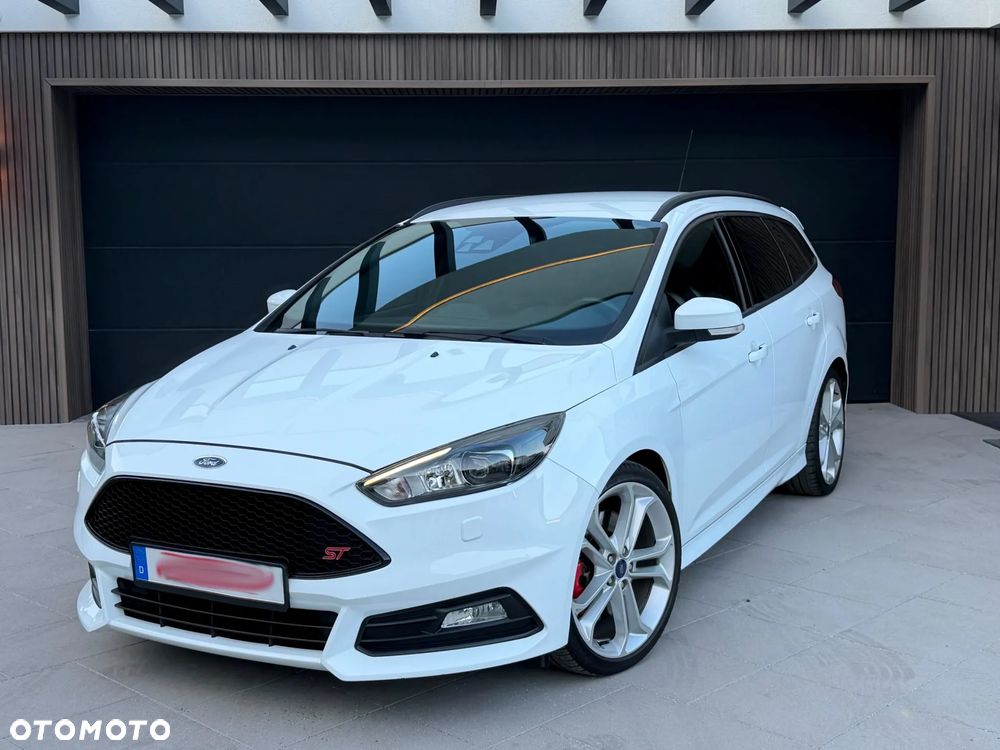 Ford Focus 2.0 EcoBoost ST mit Leder-Exclusiv-Paket - 12