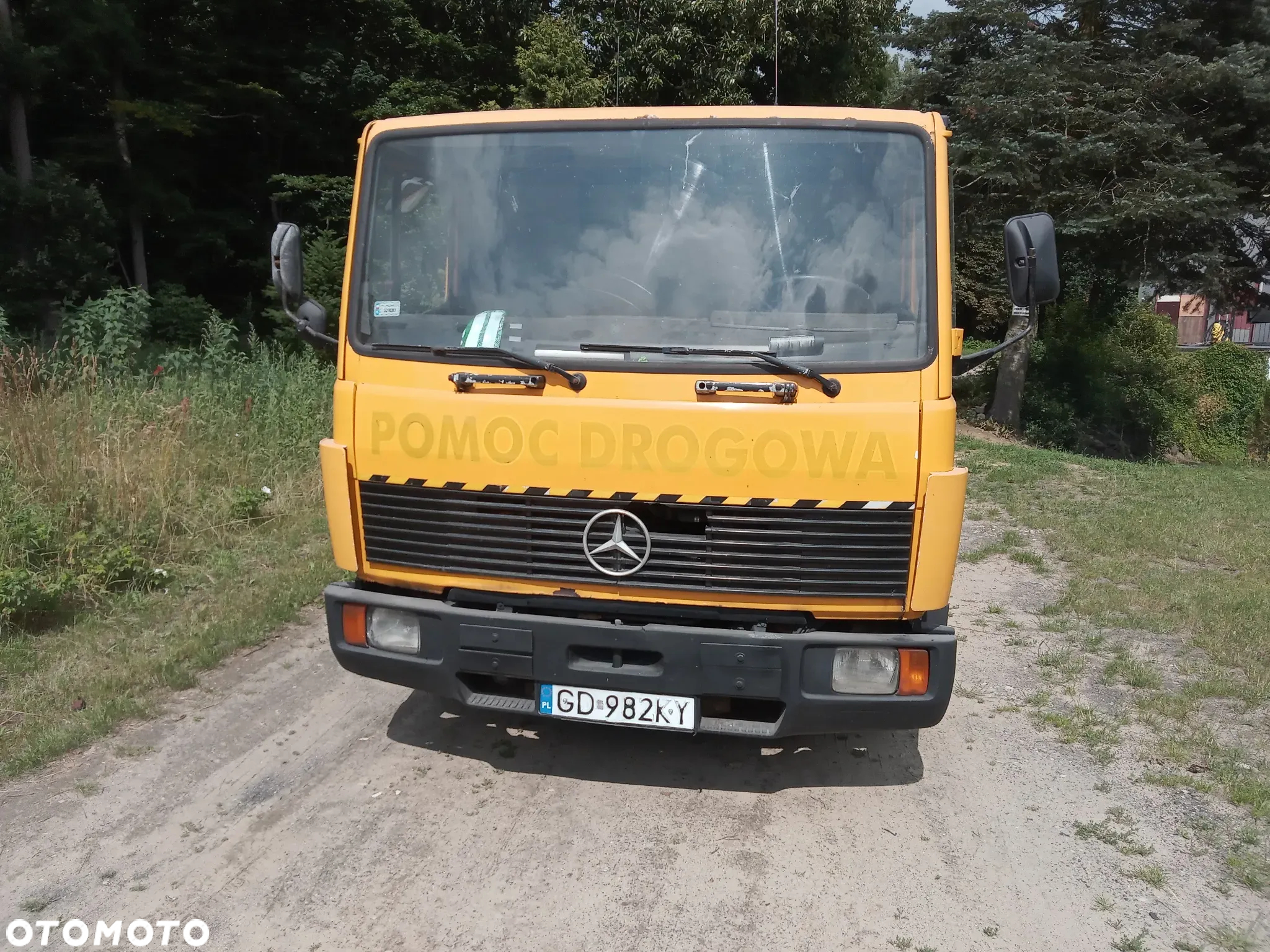 Mercedes-Benz 814 - 7