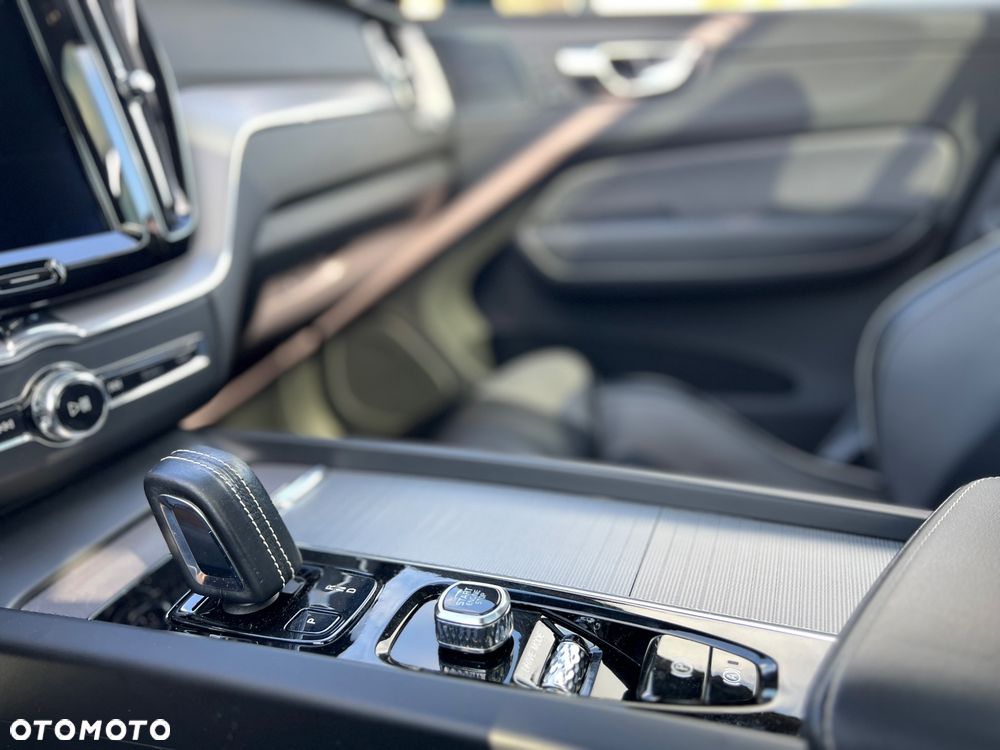 Volvo XC 60 B5 D AWD Geartronic RDesign - 9