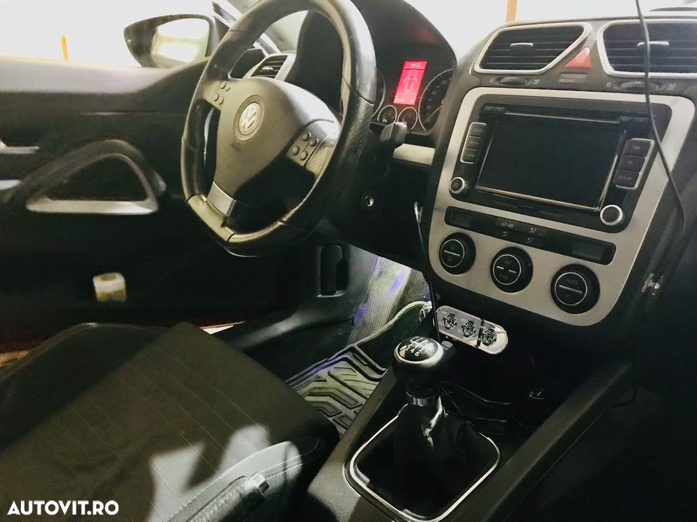 Volkswagen Scirocco - 8
