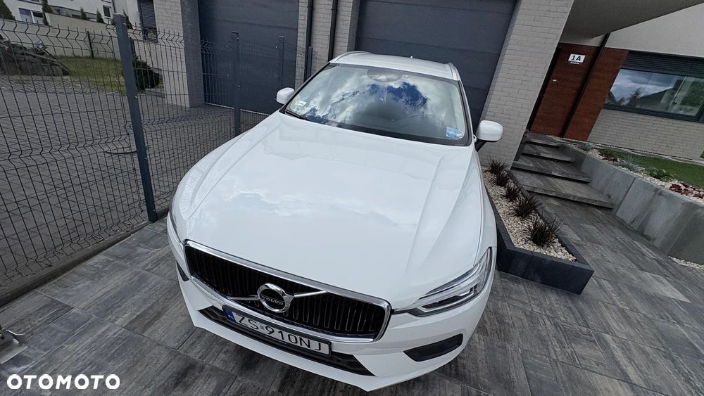 Volvo XC 60 T4 Momentum - 3