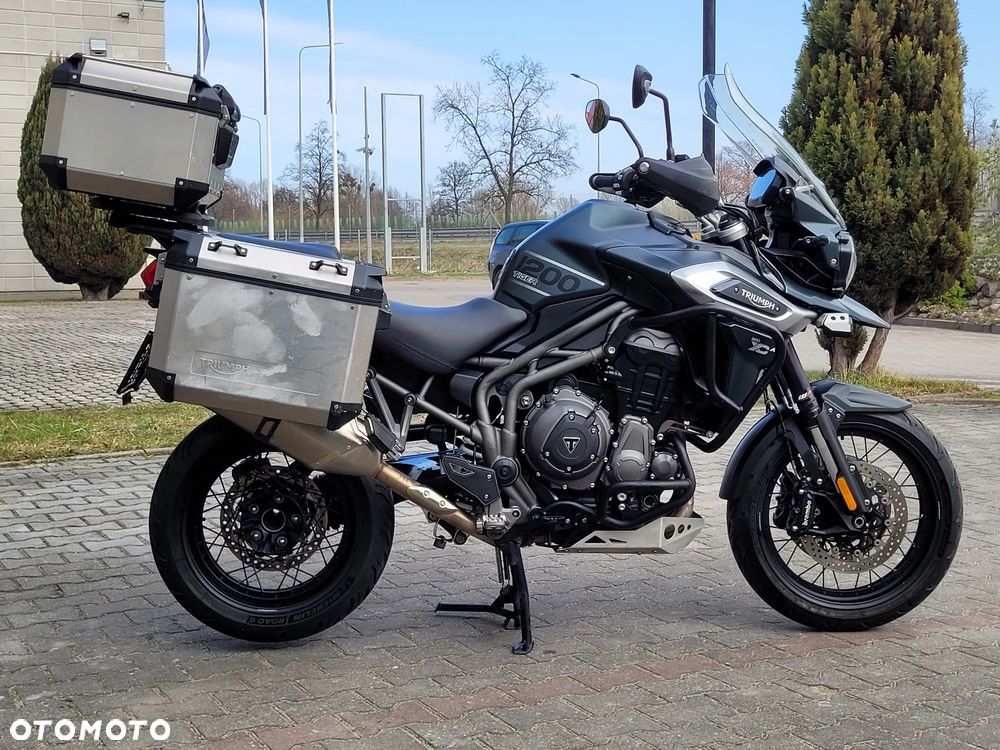 Triumph Tiger - 32