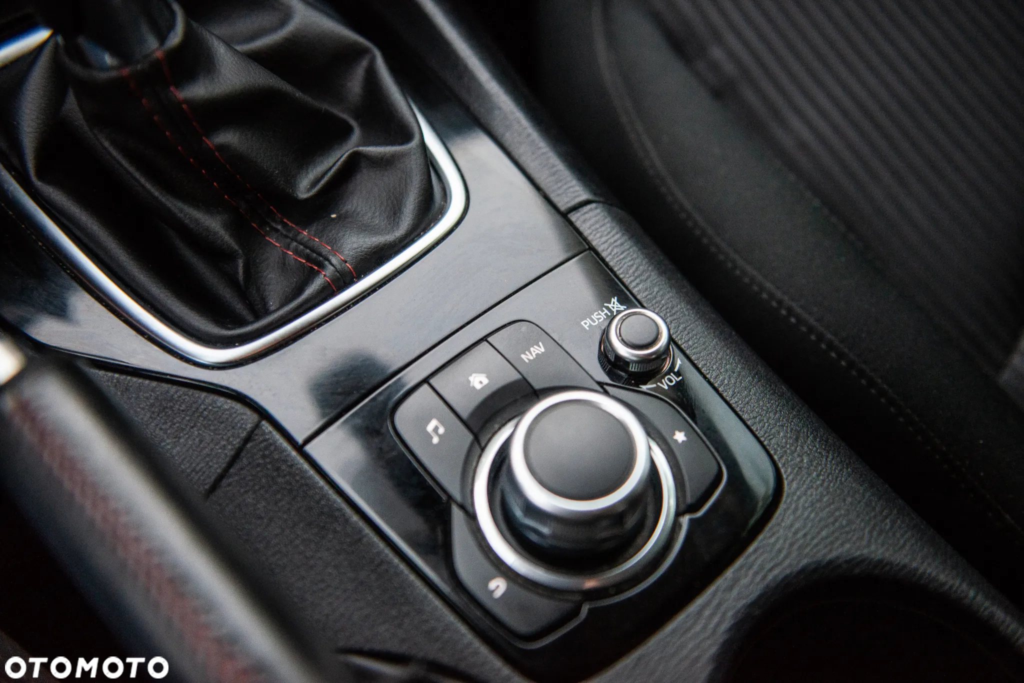 Mazda 3 SKYACTIV-G 120 Exclusive-Line - 36