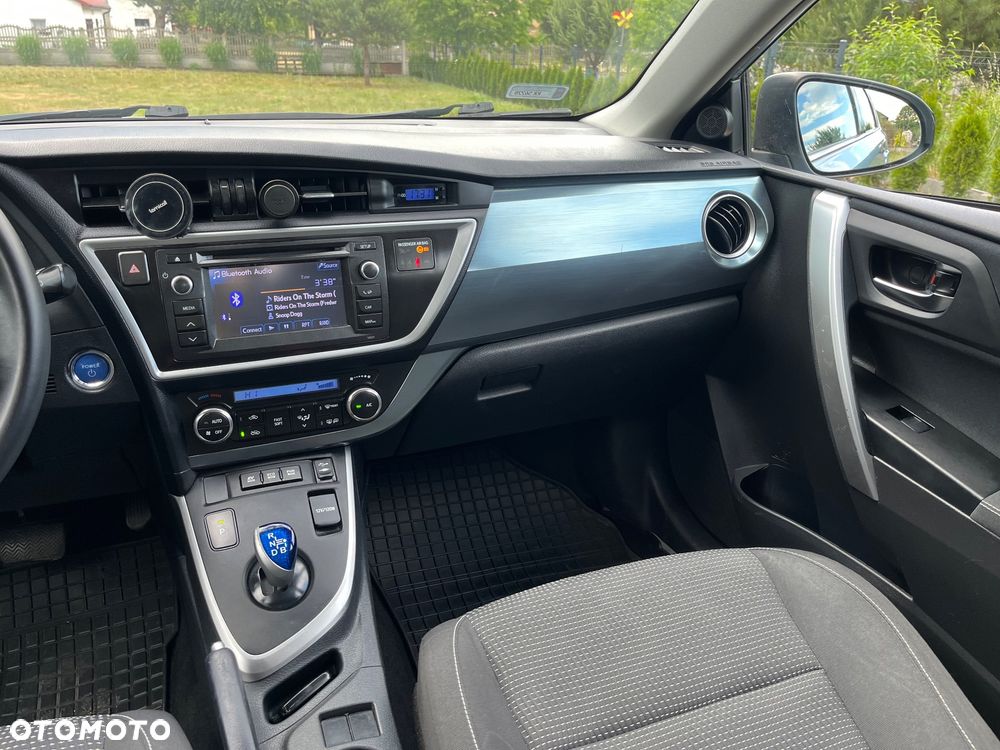 Toyota Auris - 13